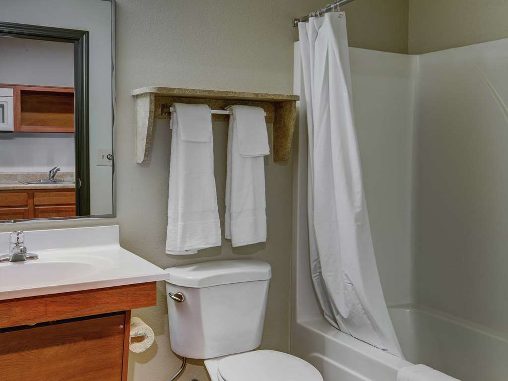 Woodspring Suites Midland Quarto foto